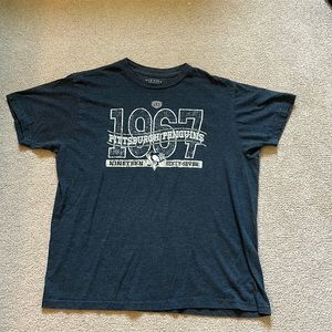Pittsburgh Penguin T-shirt